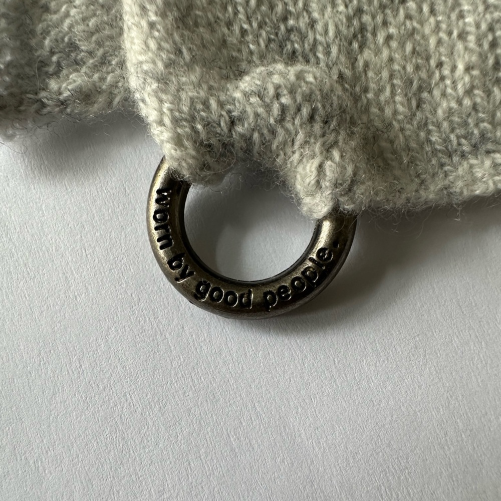 Beryll Light Gray Cashmere Wrap with Jewelry Adornment - Picture 4 of 5
